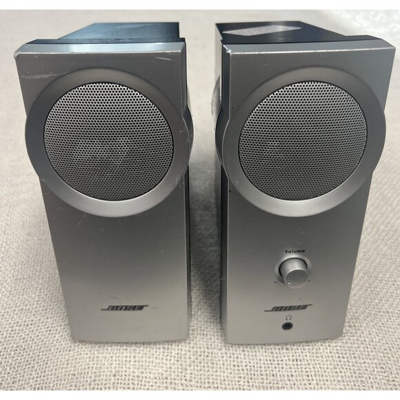 Bose Companion 2 Computer Multimedia Speakers - 2pc Bundle No Power Cord - Picture 2 of 8